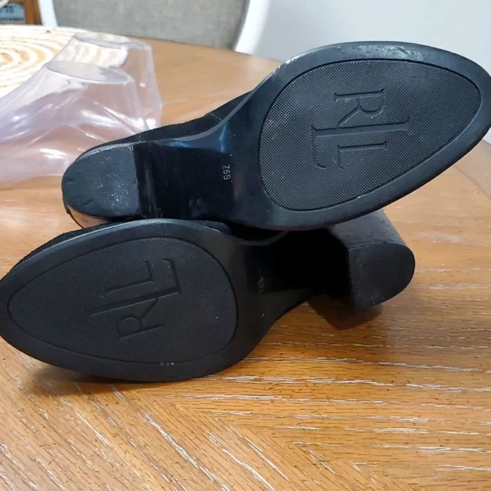 Ralph Lauren Macie Black Suede Ankle Bootie Sz 7.5B